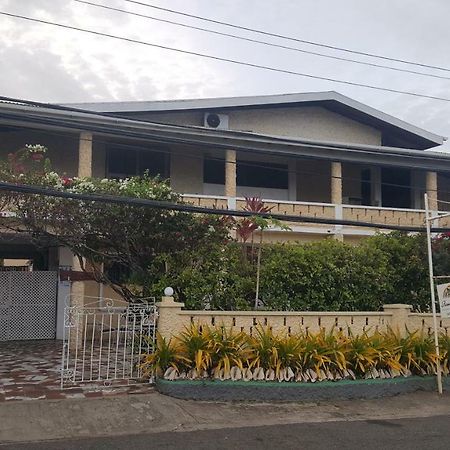 Rainbow Inn Grenville Bagian luar foto