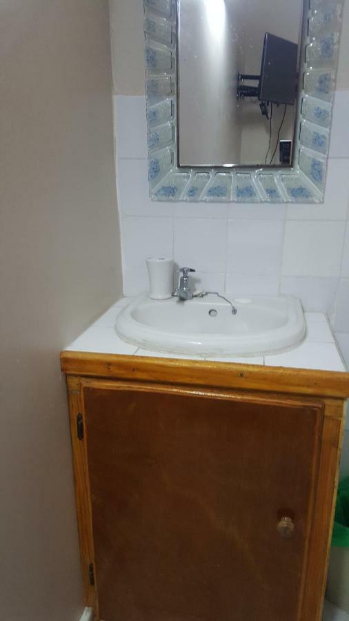 Rainbow Inn Grenville Bagian luar foto
