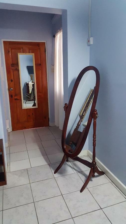 Rainbow Inn Grenville Bagian luar foto