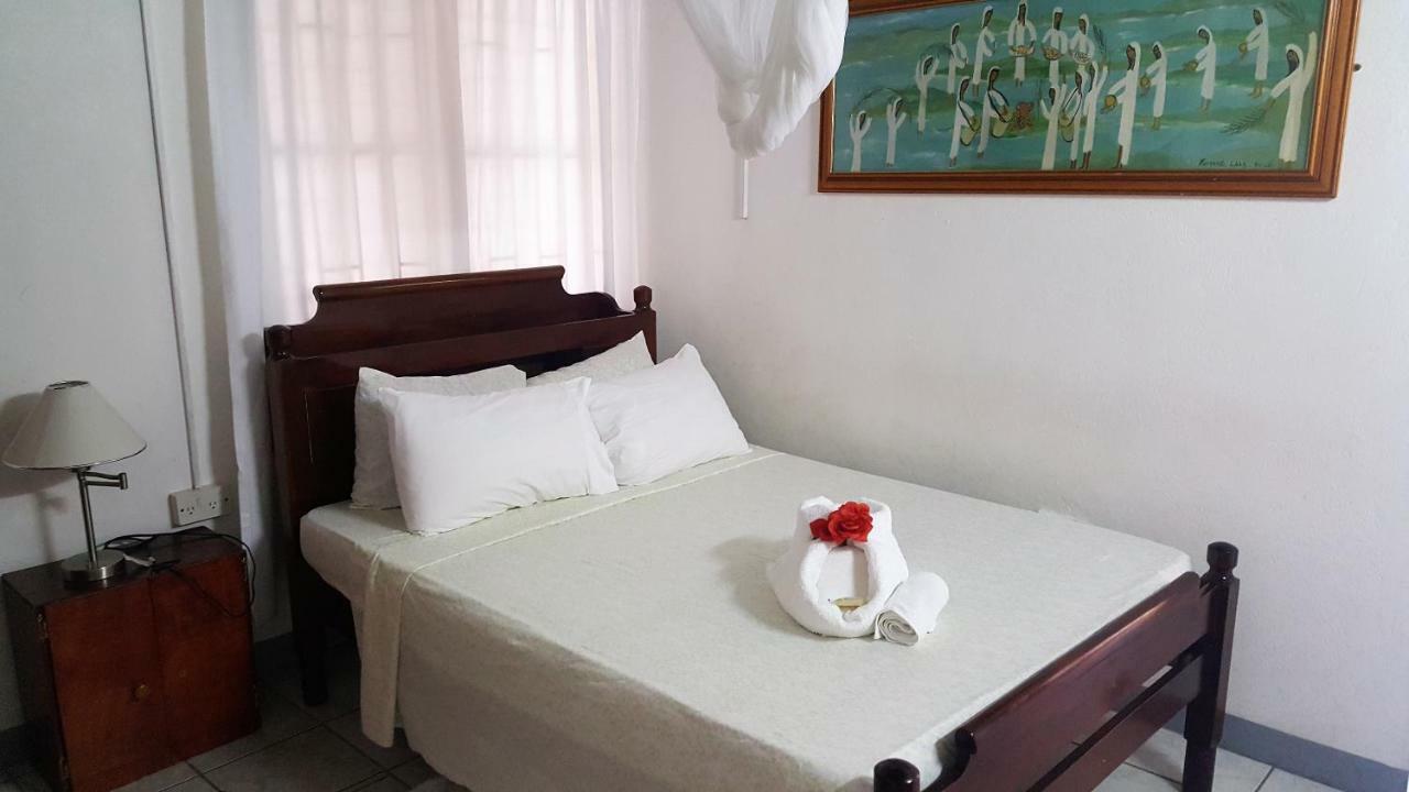 Rainbow Inn Grenville Ruang foto